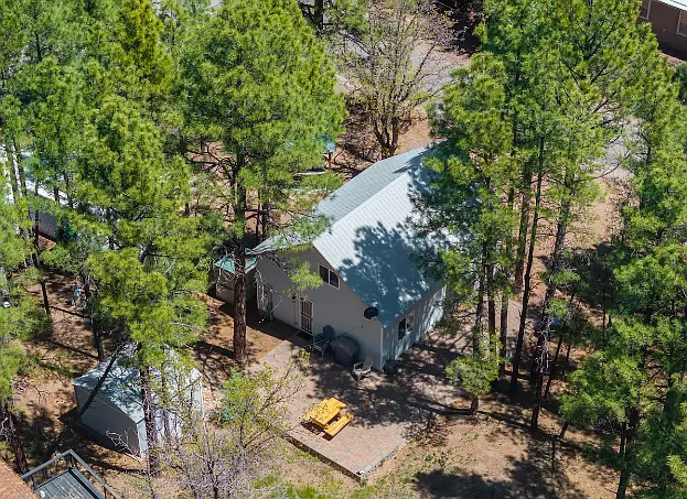 2 bed, 1.5 bath, 1176 sqft, $1,900 — Photo 2