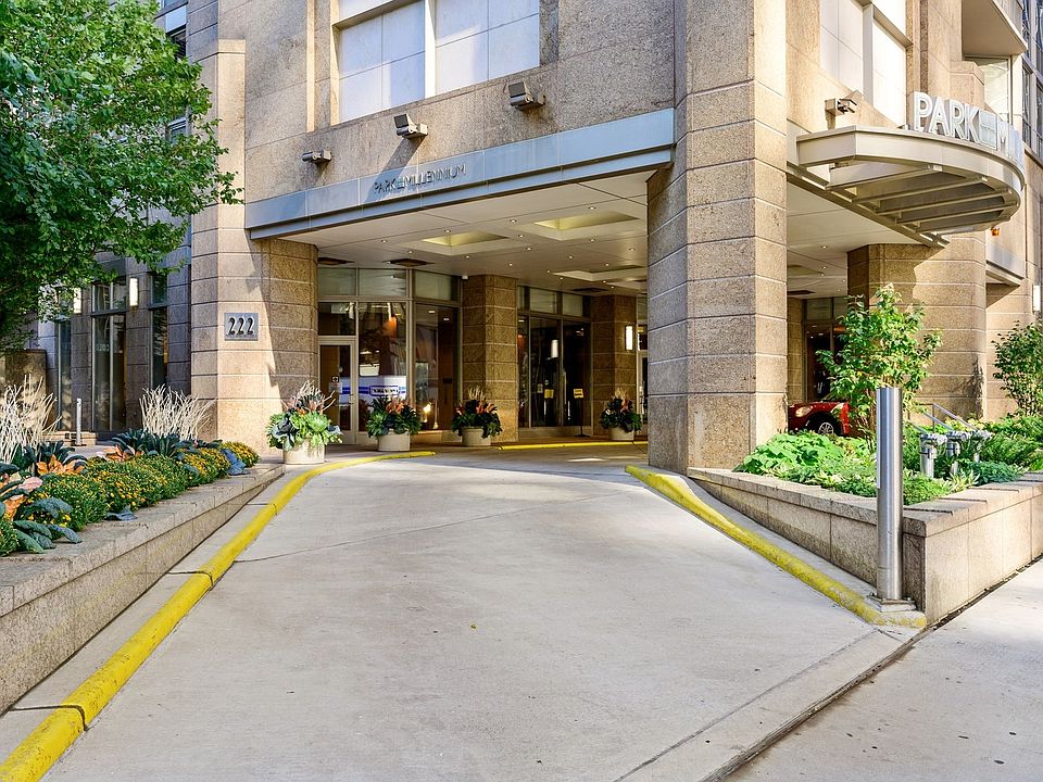 1st image of 222 N Columbus Dr APT 4802