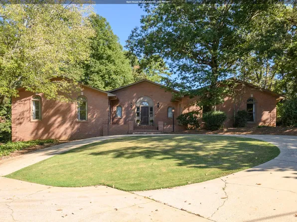 736 Heatherwood Dr, Birmingham, AL 35244