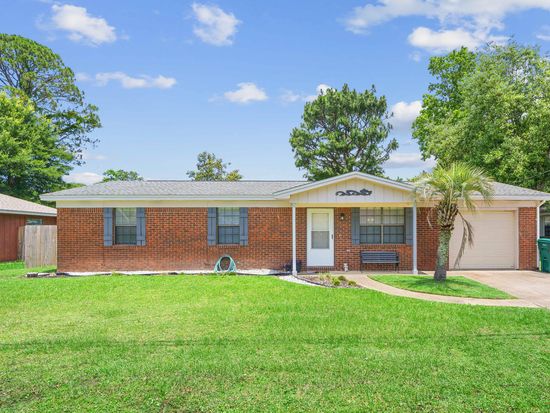 617 Schneider Dr, Fort Walton Beach, FL 32547