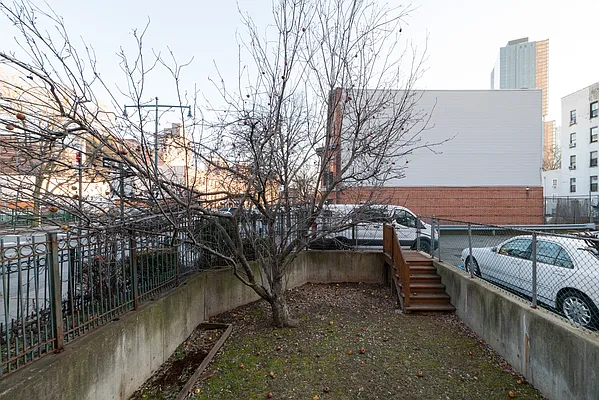 Rented by Joel Scharf, LREB | media 36