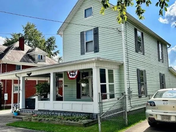 629 8th St, Marietta, OH 45750