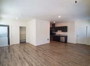 G1510 - Herby, Vancouver, WA 98663