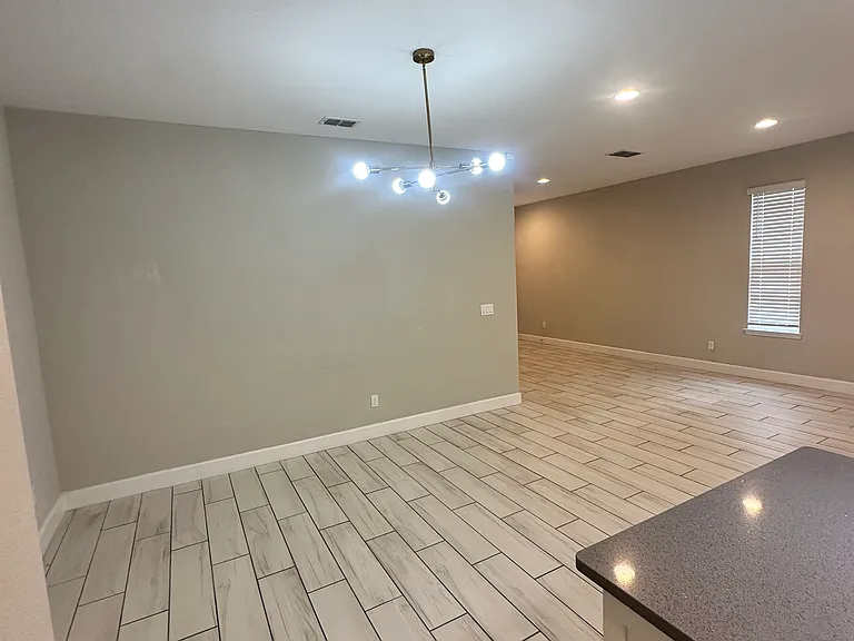 534 Lake Wildmere Cv — Photo 8
