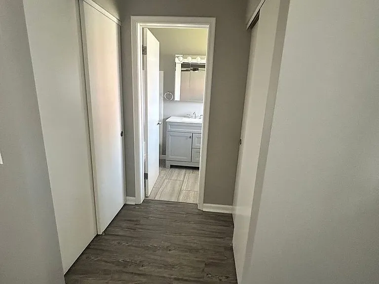 4101 Harvest Ln — Photo 10