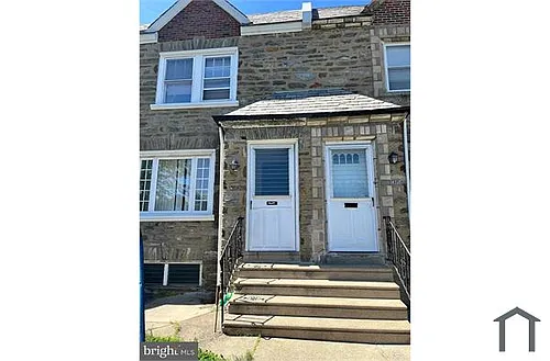 6930 Large St Photo 1