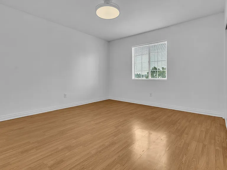 1672 N Soto St — Photo 13