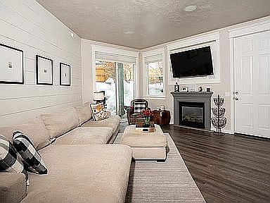 2nd image of 322 Aoloa St APT 1709