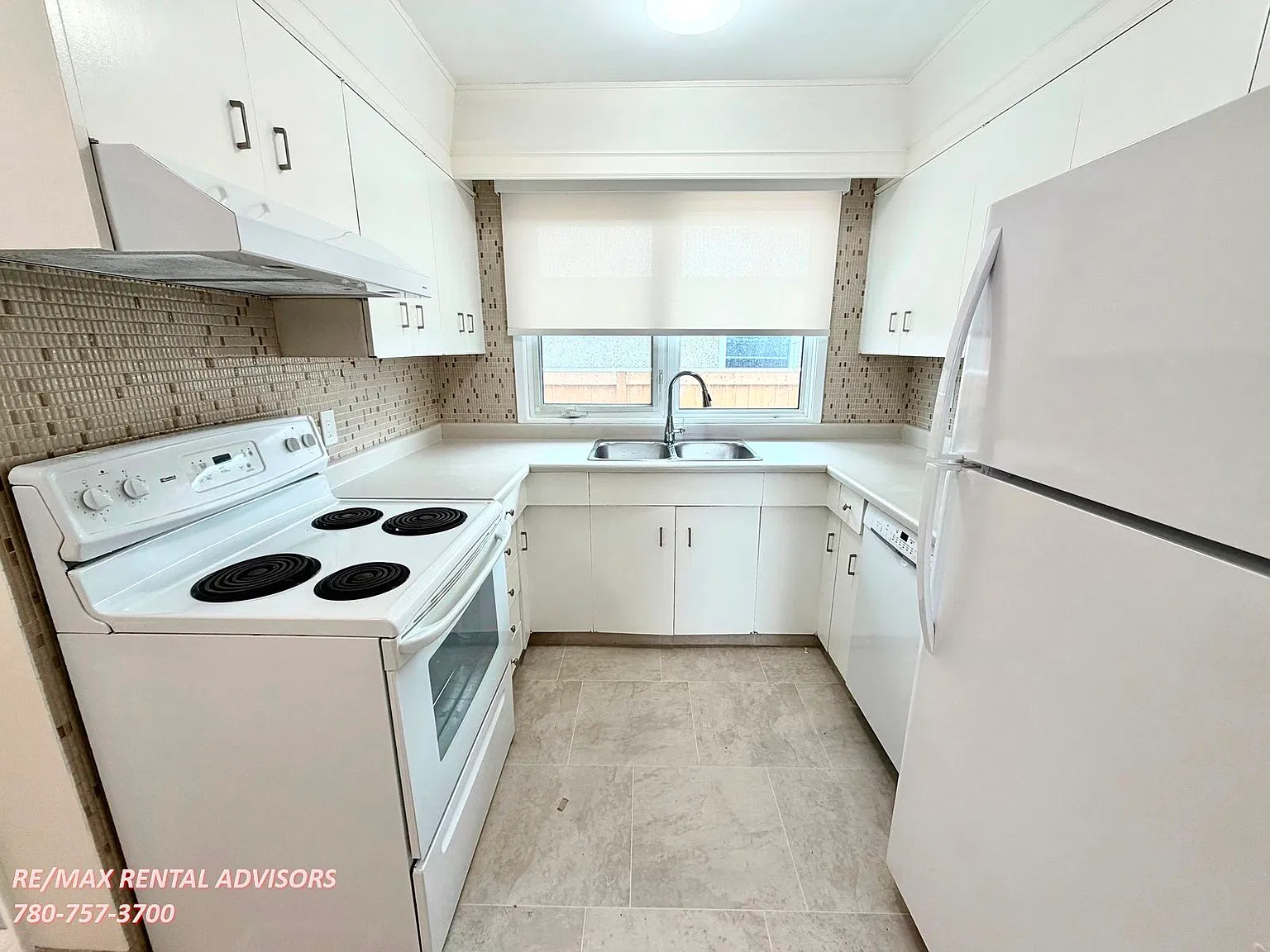 8131 158 Street Northwest — Photo 3