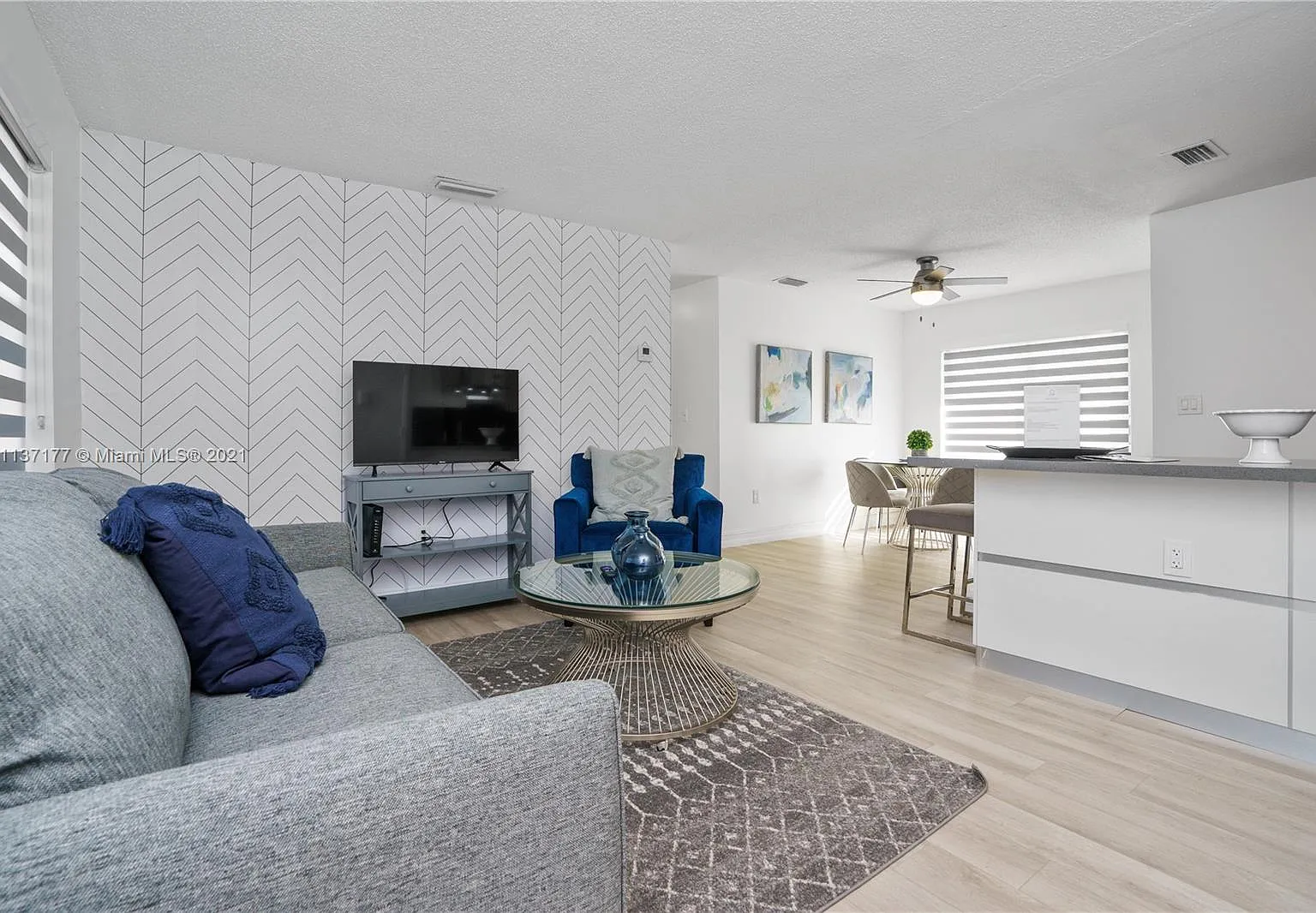 2 bed, 1.0 bath, 1183 sqft, $3,000 — Photo 1
