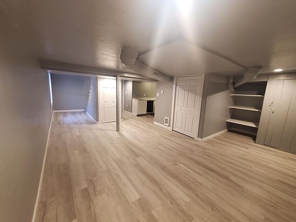 3rd image of 312 Gladstone St #B