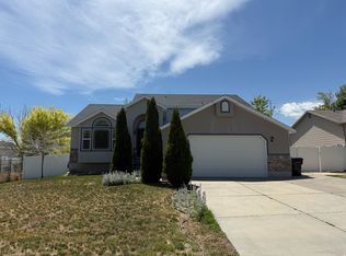 5793 Dawn Vista Rd, West Jordan, UT 84081