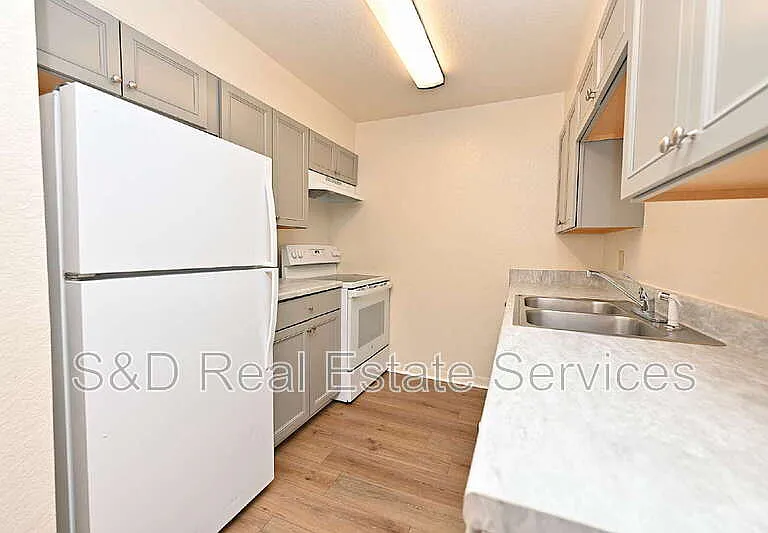 613 Robin Rd #3 — Photo 10