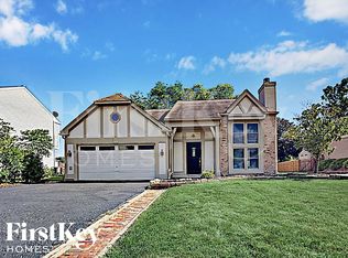 2615 Moss Ln, Aurora, IL 60504