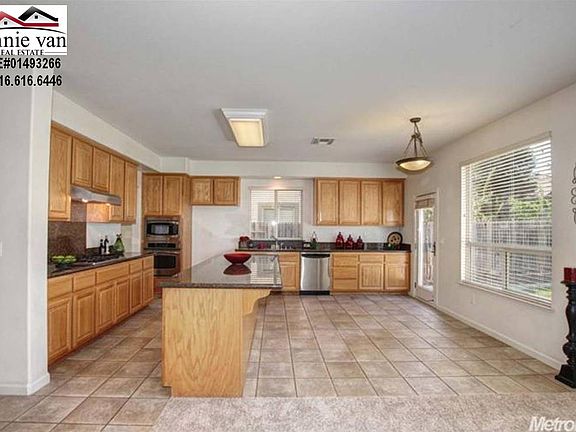 5th image of 9704 McKenna Dr