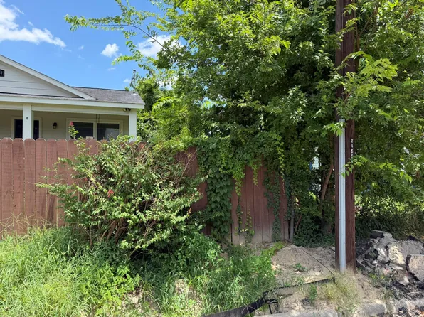 1309 Tarley St, Houston, TX 77009