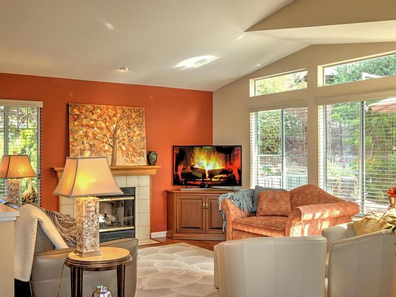 2nd image of 8654 Solera Dr