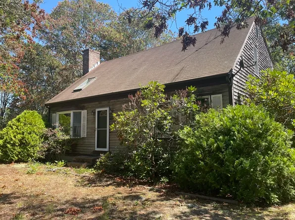 55 Cape Woods Dr, East Falmouth, MA 02536