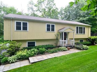 4 Styles Ln, Norwalk, CT 06850