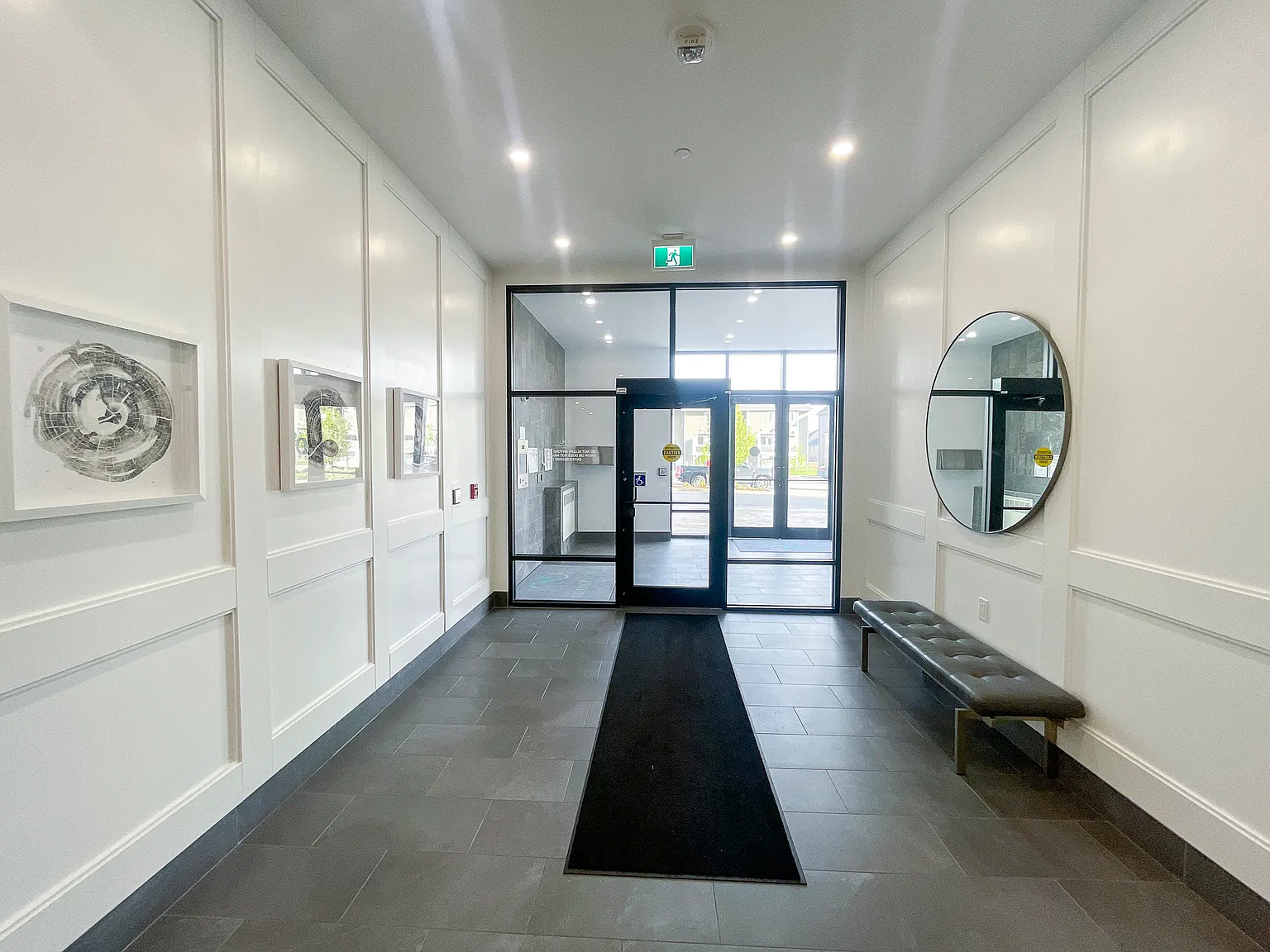 260 Villagewalk Boulevard London — Photo 4