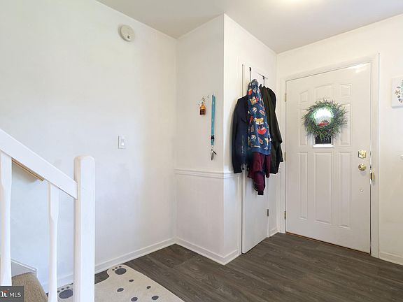 3rd image of 807 Galen Dr