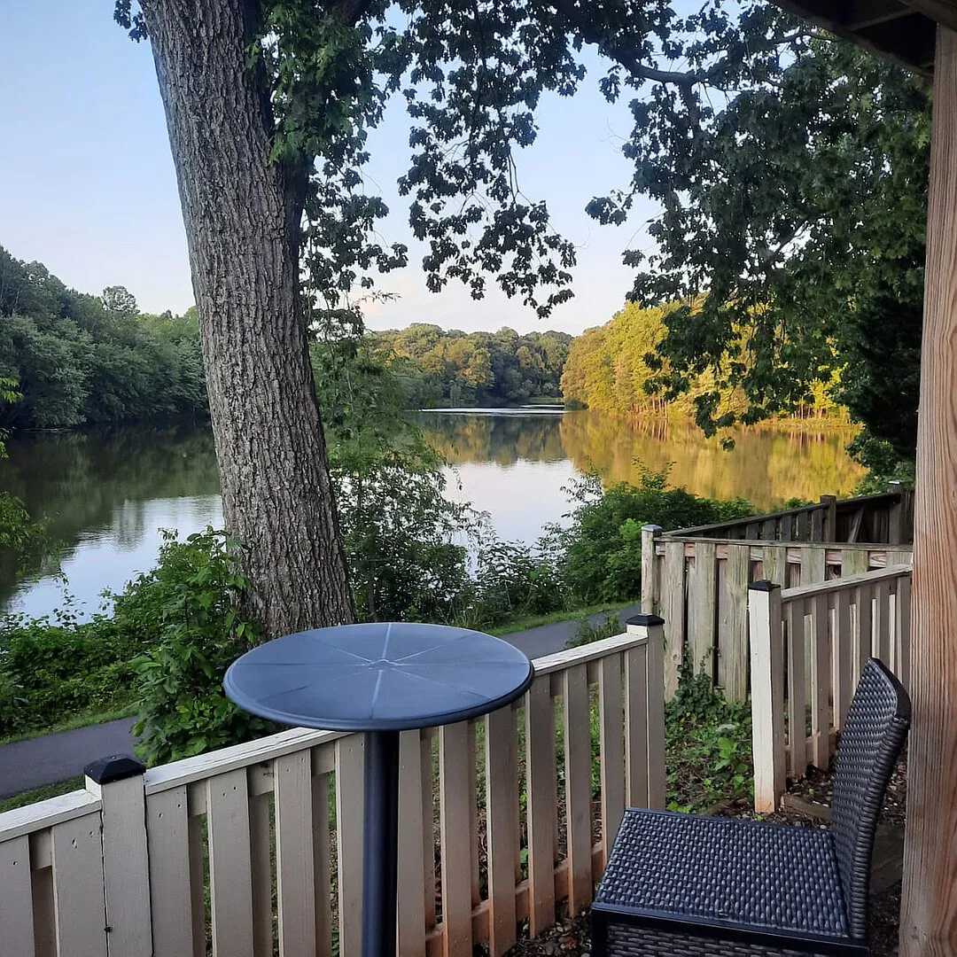Nature Oasis with Lake Views - Townhouse on Lake Churchill — Photo 1