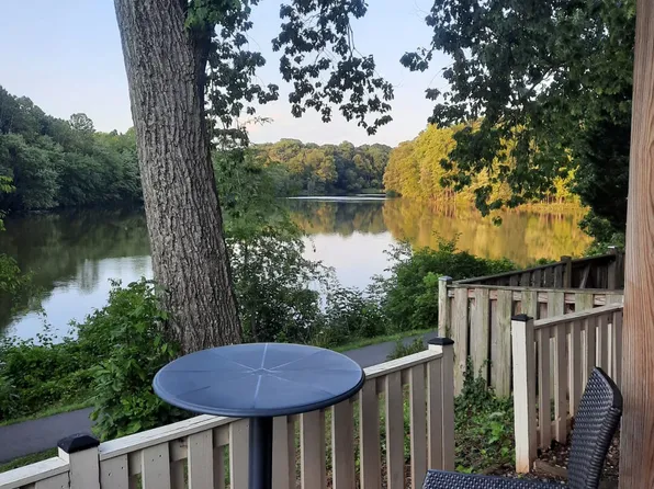 (undisclosed Address), Germantown, MD 20874