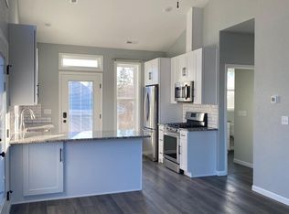 416 N Franklin St #B, Colorado Springs, CO 80903
