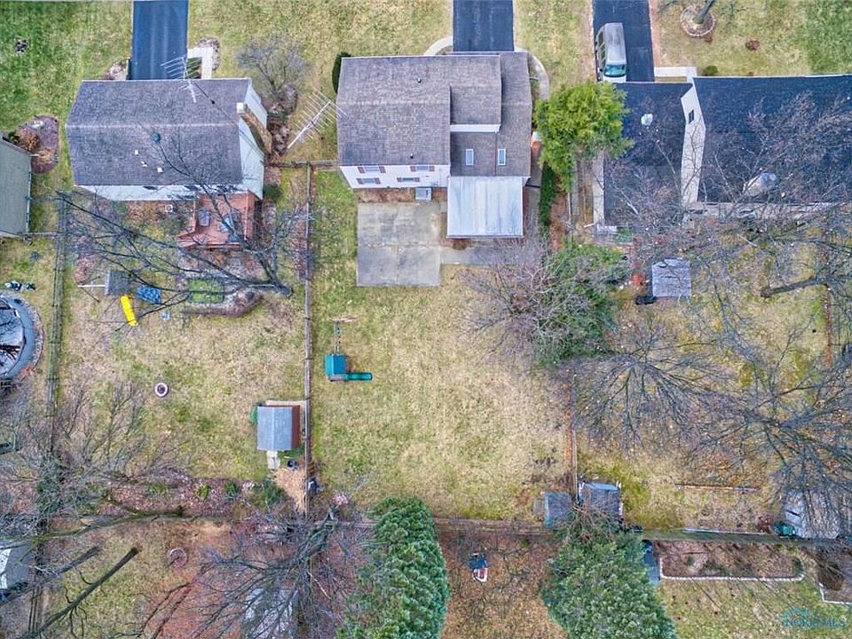 2nd image of 4618 Sheringham Ln