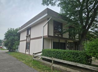 1117 Court G, Hanover Park, IL 60133