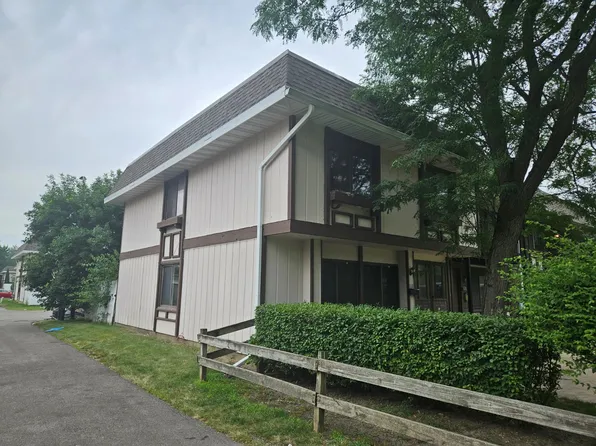 1117 Court G, Hanover Park, IL 60133