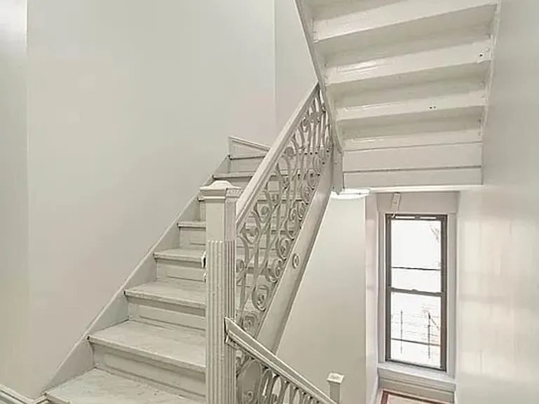 55 Barrow St #5 — Photo 6