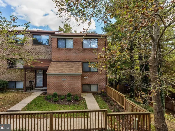 8924 Skyrock Ct, Columbia, MD 21046