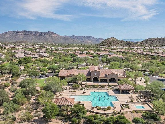 Community pool and club house in the Award Winning neighborhood of Mountain Bridge.