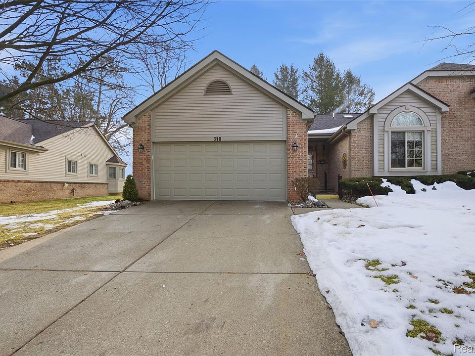 1st image of 210 Sisu Knoll Dr
