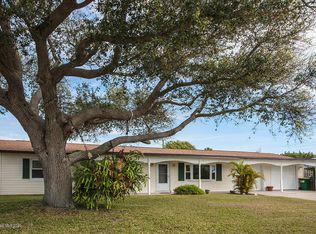 209 Curacau Dr, Cocoa Beach, FL 32931