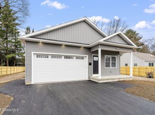 2212 Greenpoint Ave, Schenectady, NY 12303