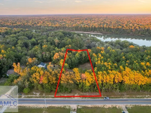 450 Bluff Rd, Jesup, GA 31545