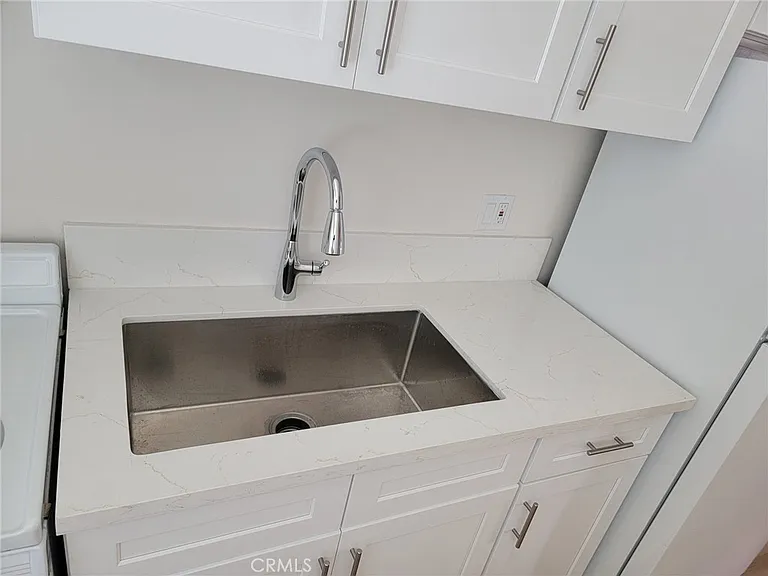 620 Illinois Ct #2 — Photo 4