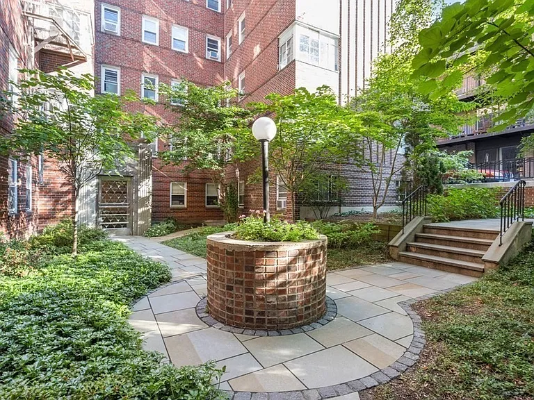36 Highland Ave #8 — Photo 23