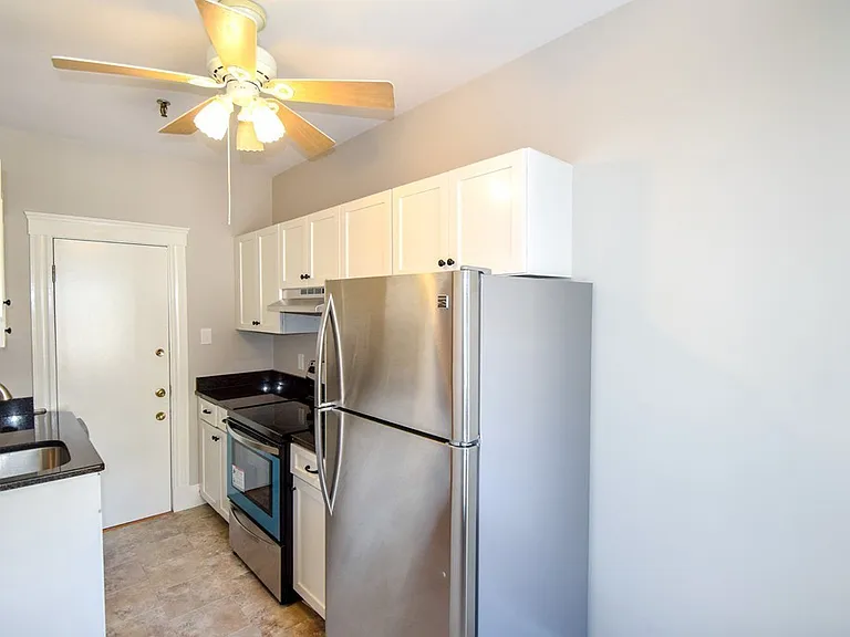 6 Sutherland Rd #51 — Photo 3