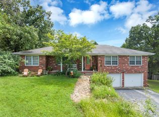 3048 Mary Anna Ln, Villa Ridge, MO 63089