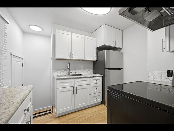 4th image of 508 Douglass Ave #508