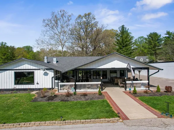 3045 N Country Club Rd, Martinsville, IN 46151