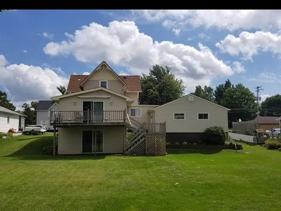 1st image of 219 N Mill St