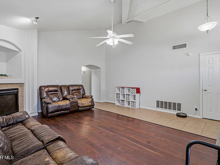 3828 Tierra Aurora Dr — Photo 7