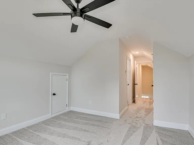 410 Williams St — Photo 25