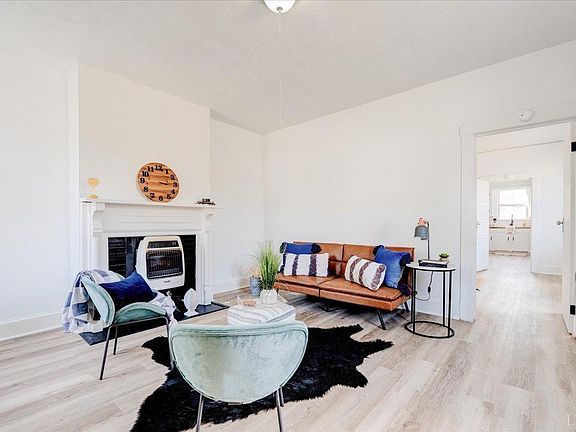 4th image of 690 Berryman Ave #692