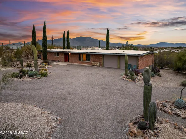 5910 N Sunray Cir, Tucson, AZ 85743