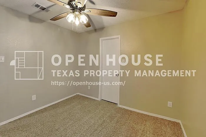 124 Stanford Dr — Photo 10
